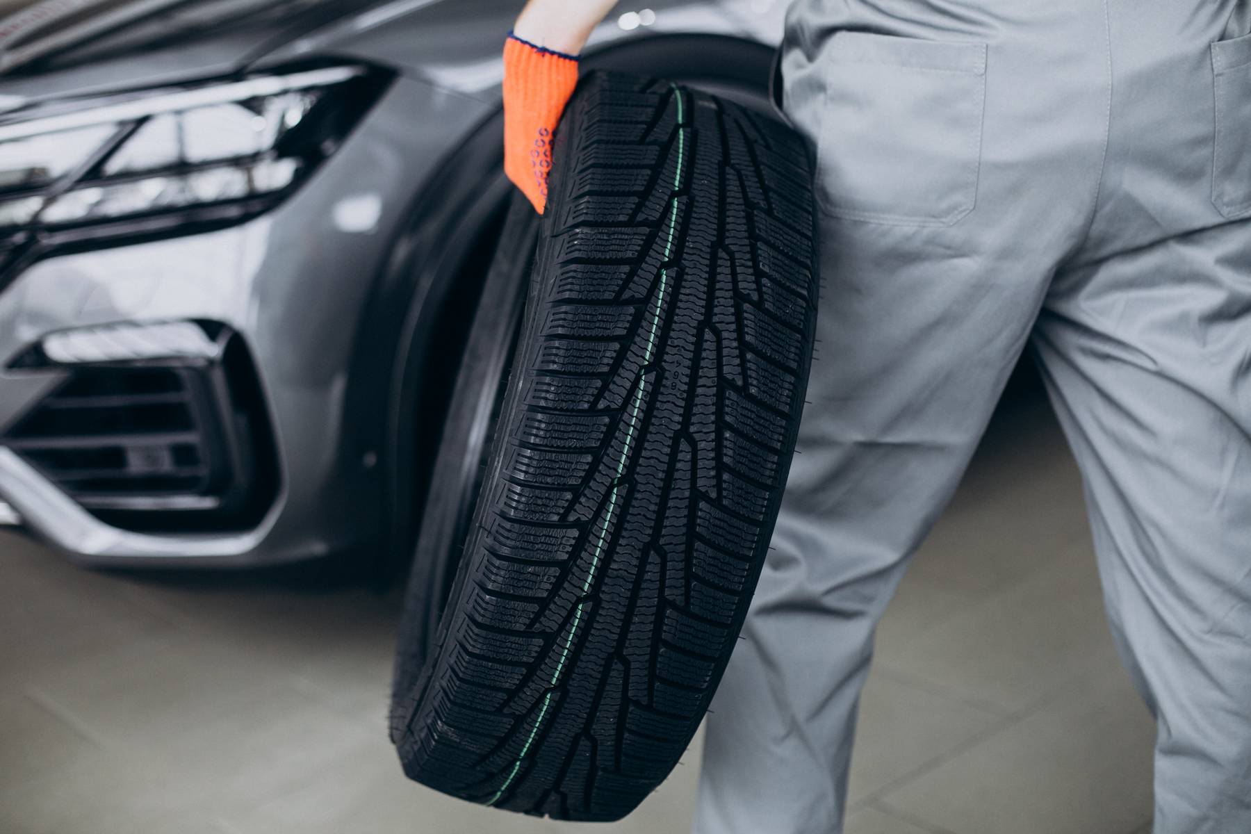 Rozdiely medzi pneumatikami zistíte aj na dezéne pneumatík.